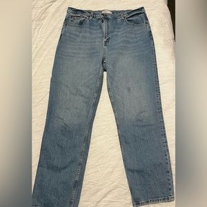Abercrombie & Fitch Ultra High Rise 90s Straight Jeans